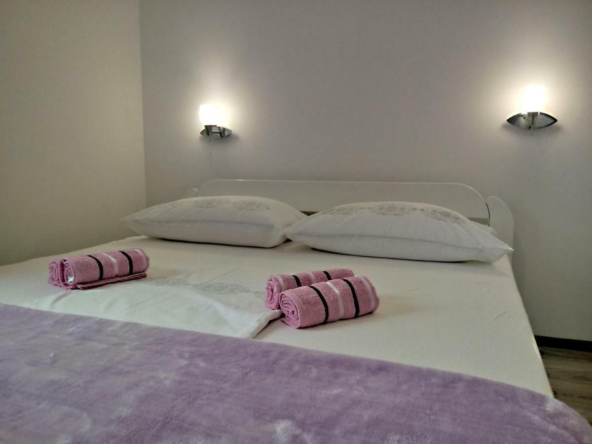 Apartmani Marijana Шибеник Екстер'єр фото